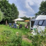 Veld D camping met uitzicht op weiland rust zoekende kampeerders SVR De Oldenhove